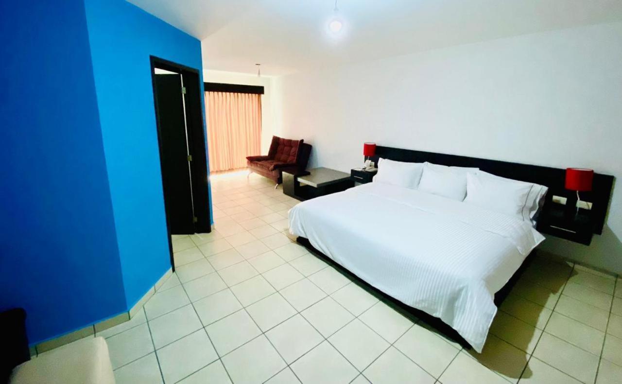 Hotel Suites Del Real Zapopan Luaran gambar