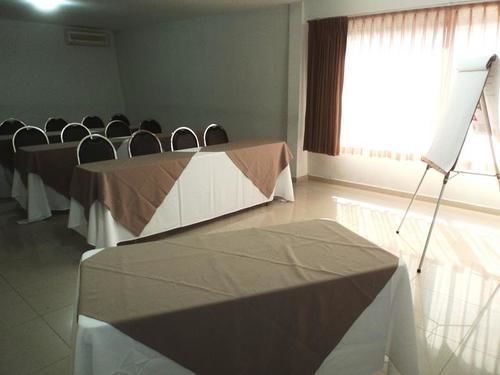 Hotel Suites Del Real Zapopan Luaran gambar